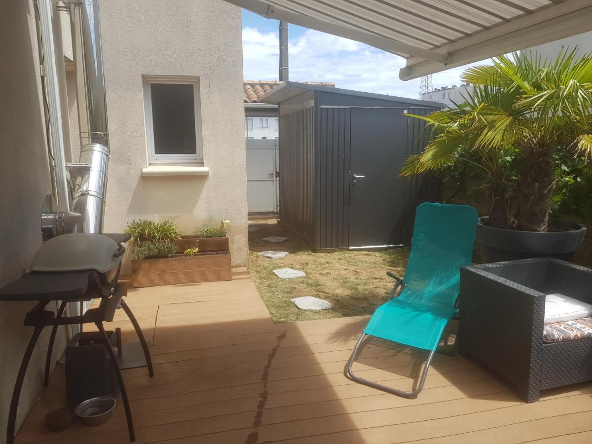 Joli Appartement 50 M2 Classe 3 Etoiles Avec Terrasse Et Jardin La Rochelle  Exterior photo